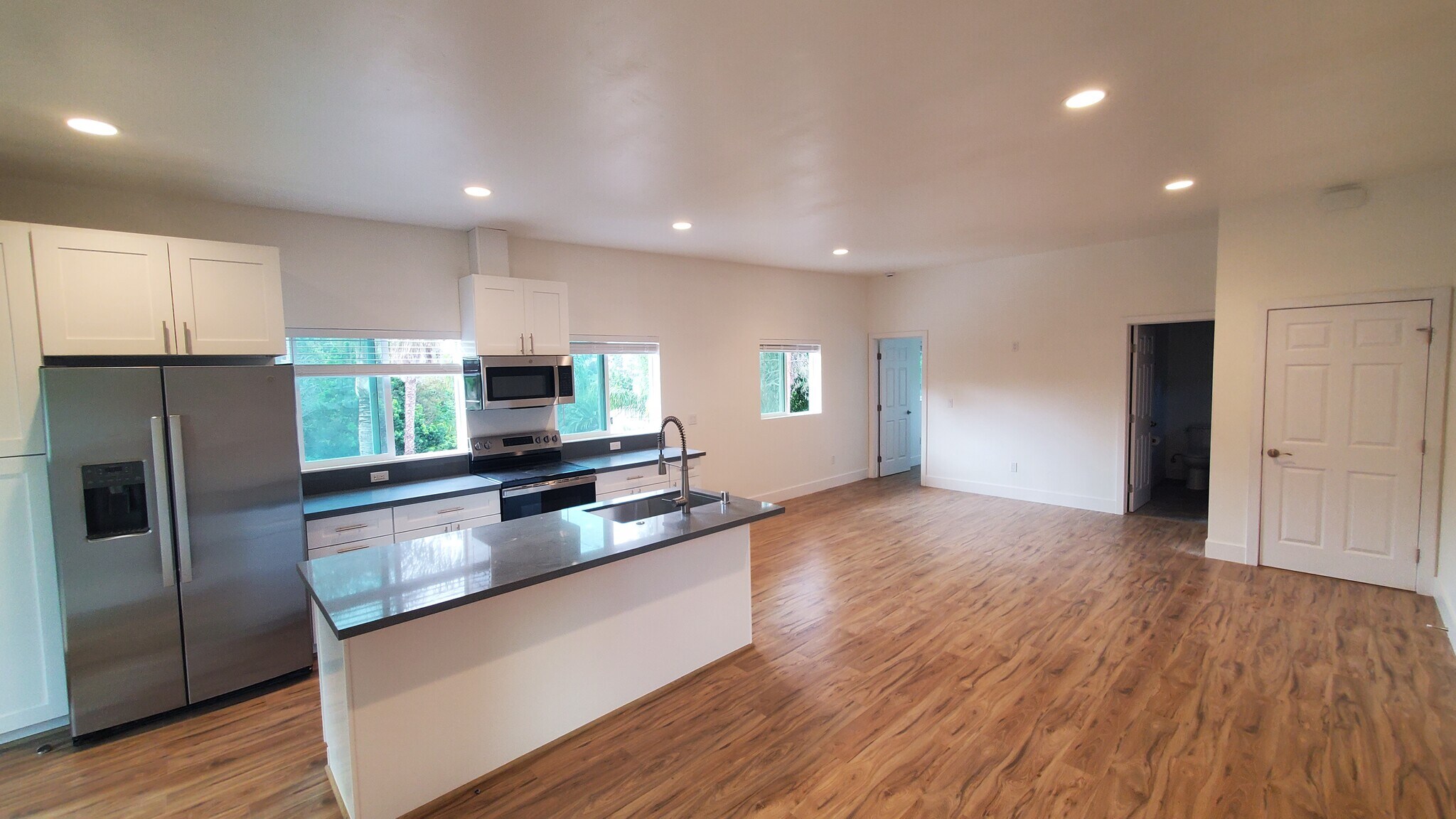 Building Photo - 10913 Sunray Pl