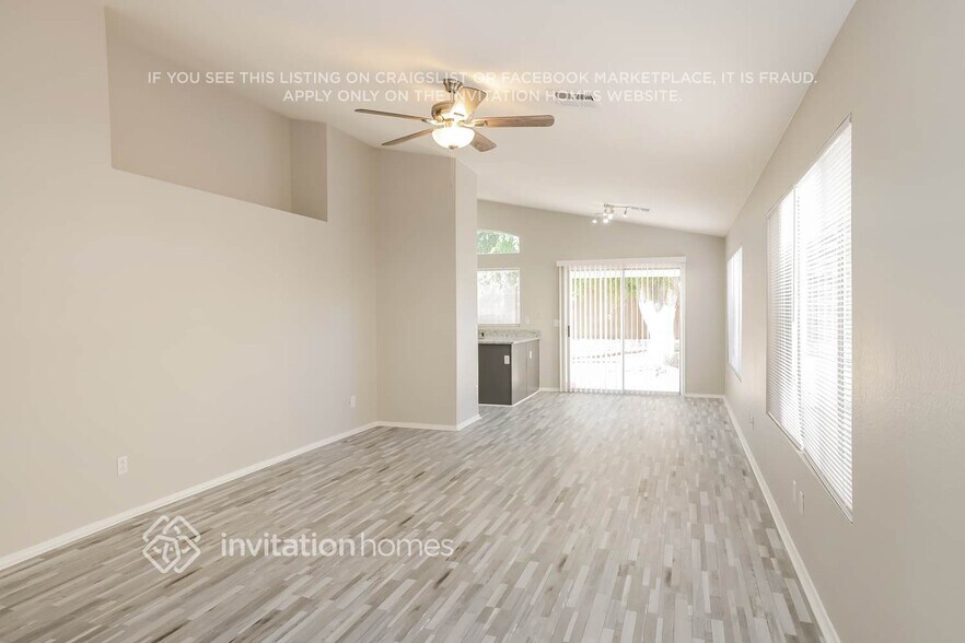 Building Photo - 5016 W Tonto Rd