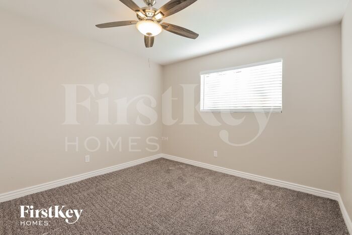 Building Photo - 4450 W Meggan Pl