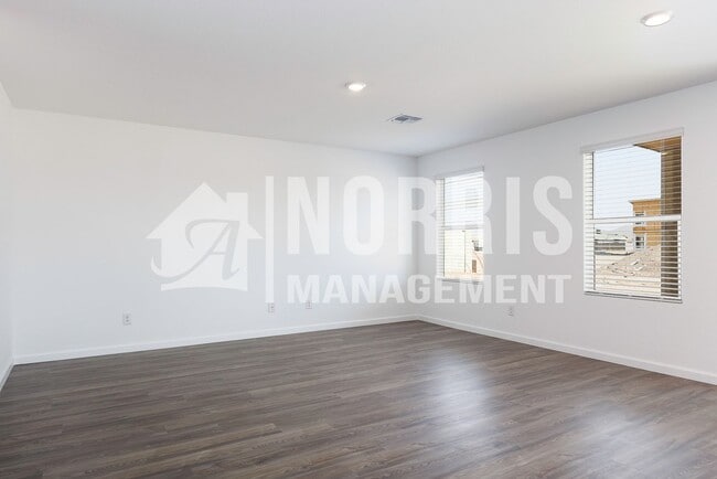 Building Photo - Brand New Beautiful Large Single Story Home