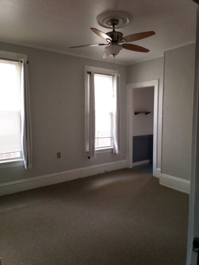 Building Photo - 505 Marcellus St