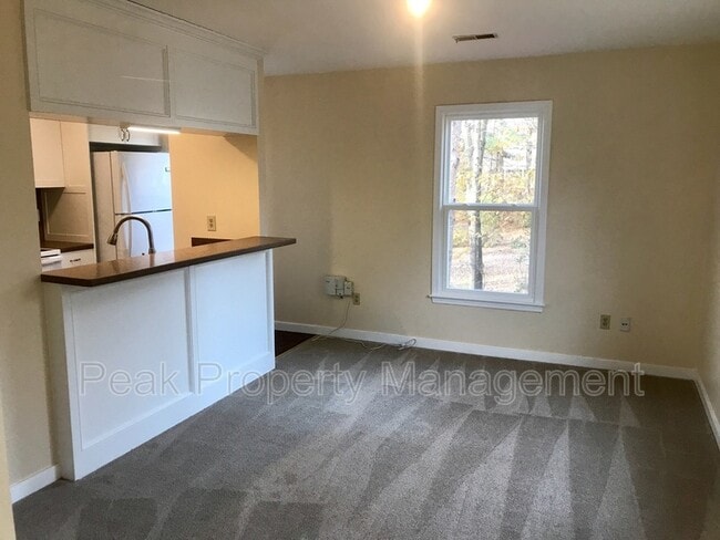 Building Photo - 12222 Poplar Forest Dr