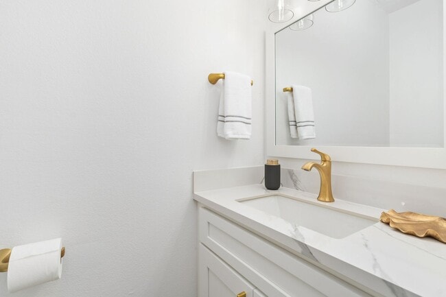 Building Photo - *NEW MOVE-IN SPECIAL | $500 OFF FIRST MONT...