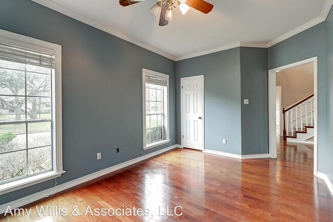 Building Photo - 4 br, 2.5 bath House - 7009 Brandon Dr