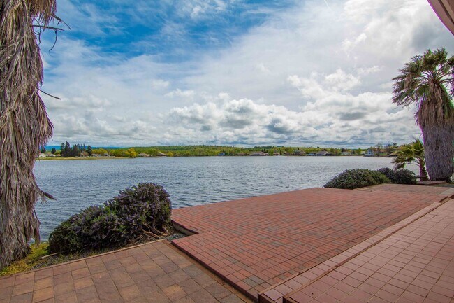 Building Photo - Lake California Home for Rent | Gated Community, Lake Access, Pool & Tennis Courts