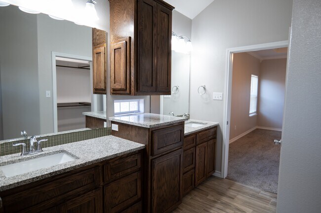 Building Photo - 7509 Miriam Vale Ct