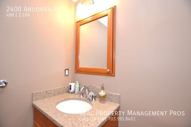 Building Photo - 2400 Andorra Pl