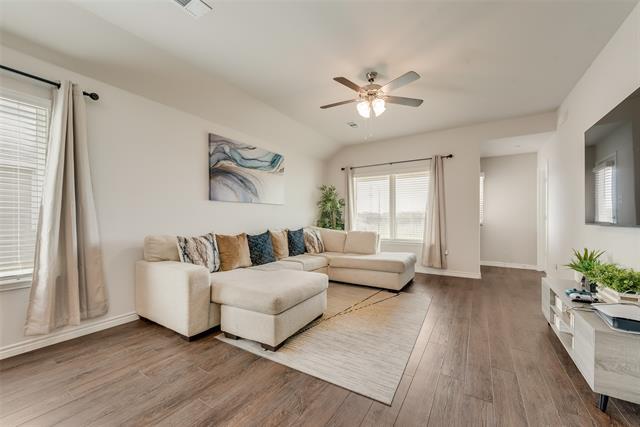 Building Photo - 1117 Takeoff Ave