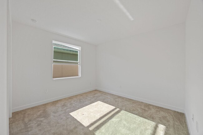 Building Photo - Resort Style Amenities - 2024 Home