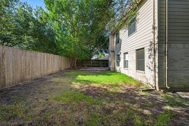 Building Photo - 14762 Country Rose Ln