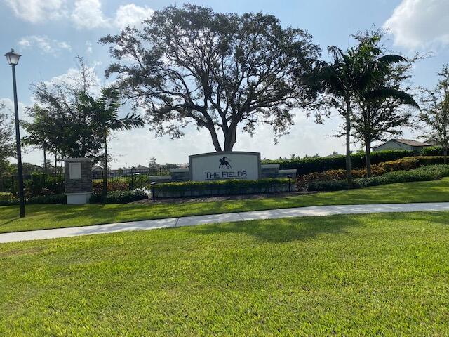 Building Photo - 4582 San Fratello Cir