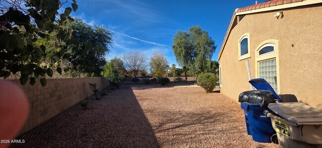 Building Photo - 21506 N 73rd Ave