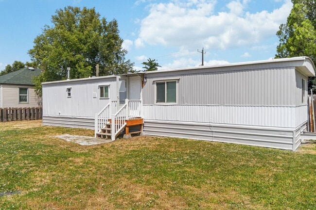 Building Photo - 2 Bed 1 Bath Single Family Home in Spokane...