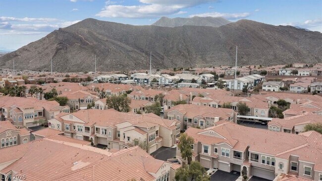 Building Photo - 10550 W Alexander Rd