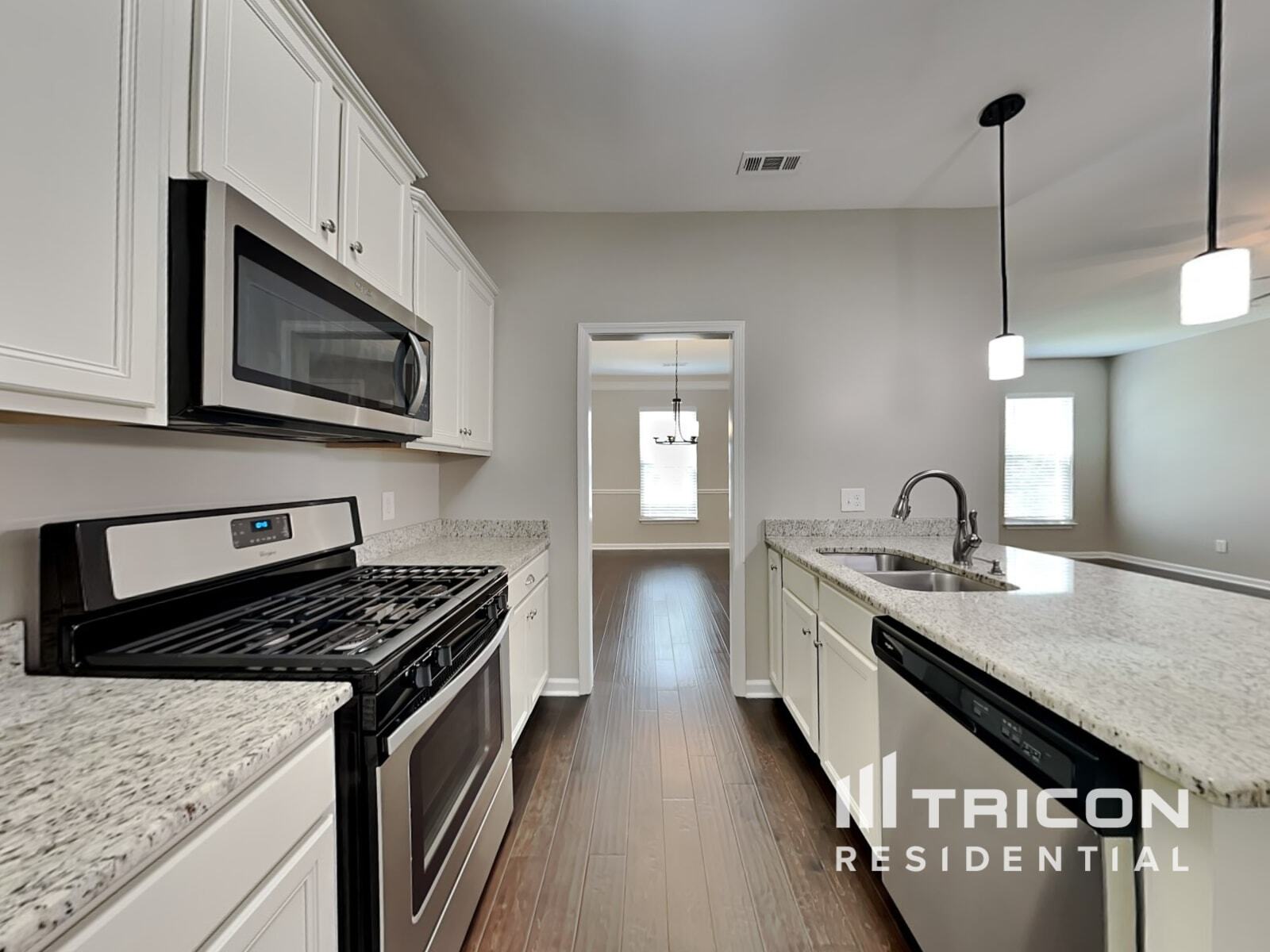 Building Photo - 1050 Paddock Park Cir
