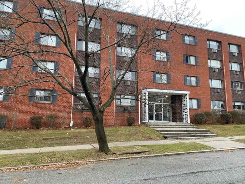 Primary Photo - Hilltop Garden Apartments