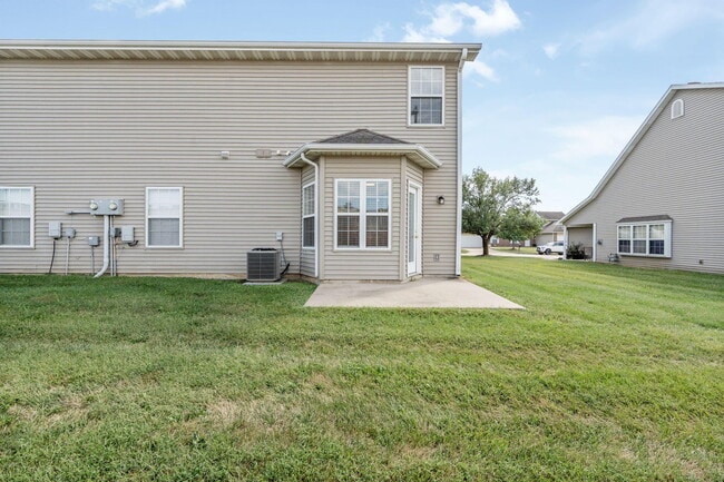 Building Photo - 3252 Wind River Cir