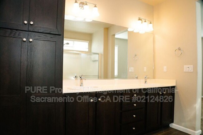 Building Photo - 5588 Celebration St