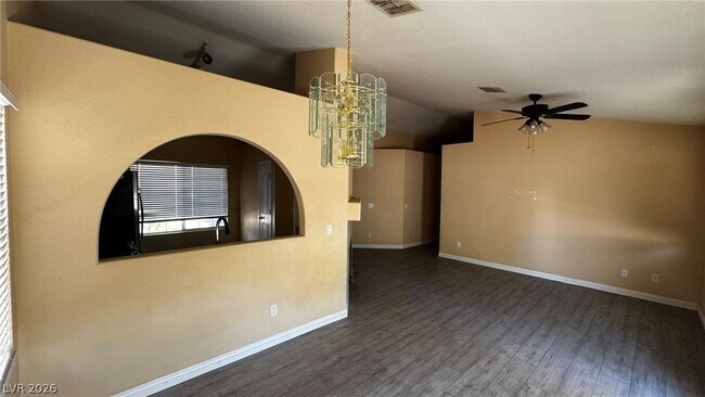 Building Photo - 249 Datura St
