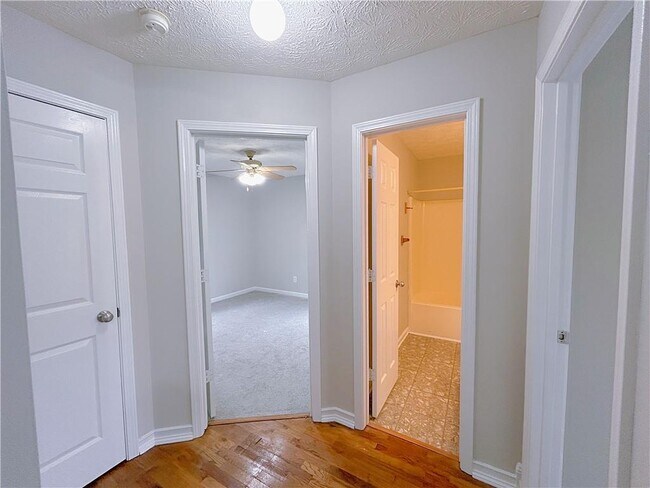 Building Photo - 3342 Windpointe Ct