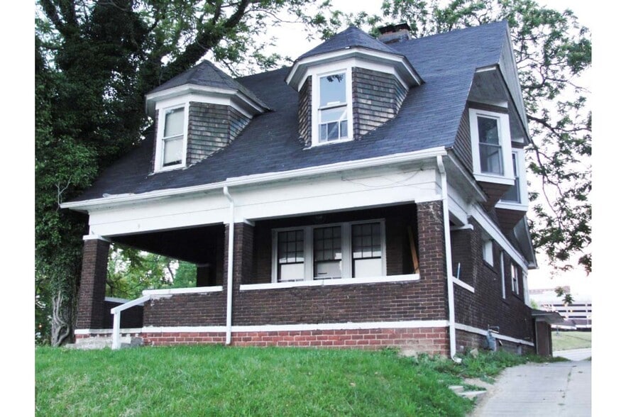 Building Photo - 9 N Salisbury St