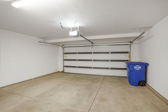 Building Photo - 3194 S Relic Ridge Dr