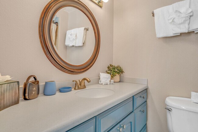 Building Photo - 12400 Overseas Hwy