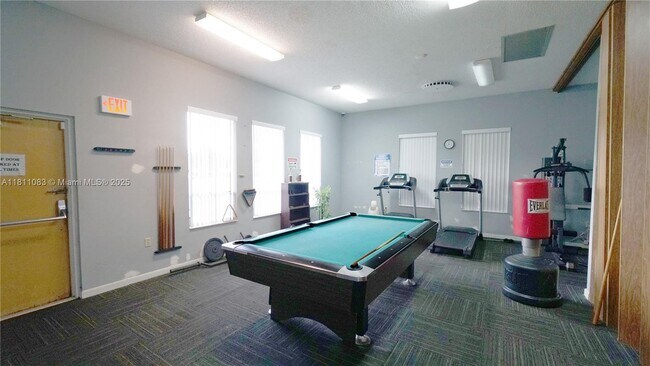 Building Photo - 1830 SW 81st Ave