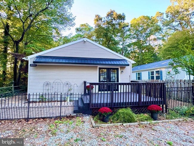 Building Photo - 24322 Canal Dr