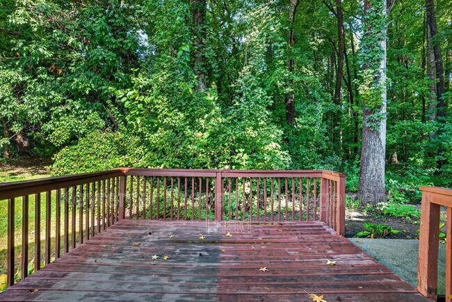 Building Photo - 3607 McCuiston Rd