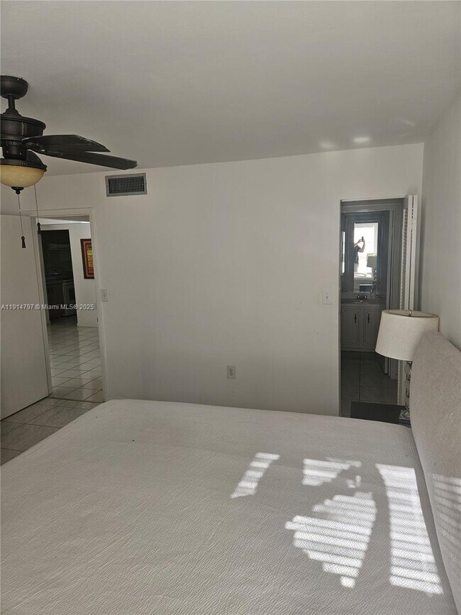 Building Photo - 201 178th Dr