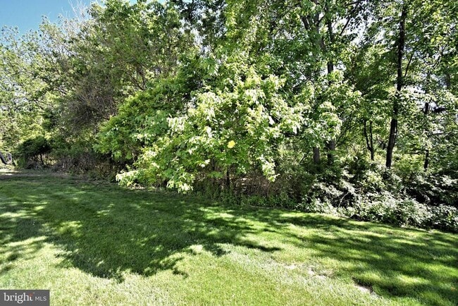Building Photo - 604 Ascot Ct