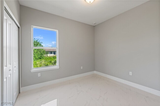 Building Photo - 524 Kingsbury Ln