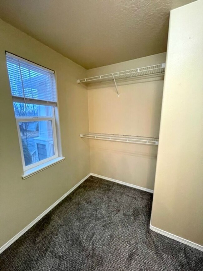 Building Photo - Single level home in Foxborough! Fenced yard!  A/C and a gas fireplace!