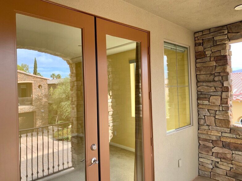 Private Balcony - 4153 Via Mattina