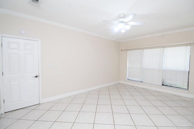 Building Photo - 2563 2nd Ct