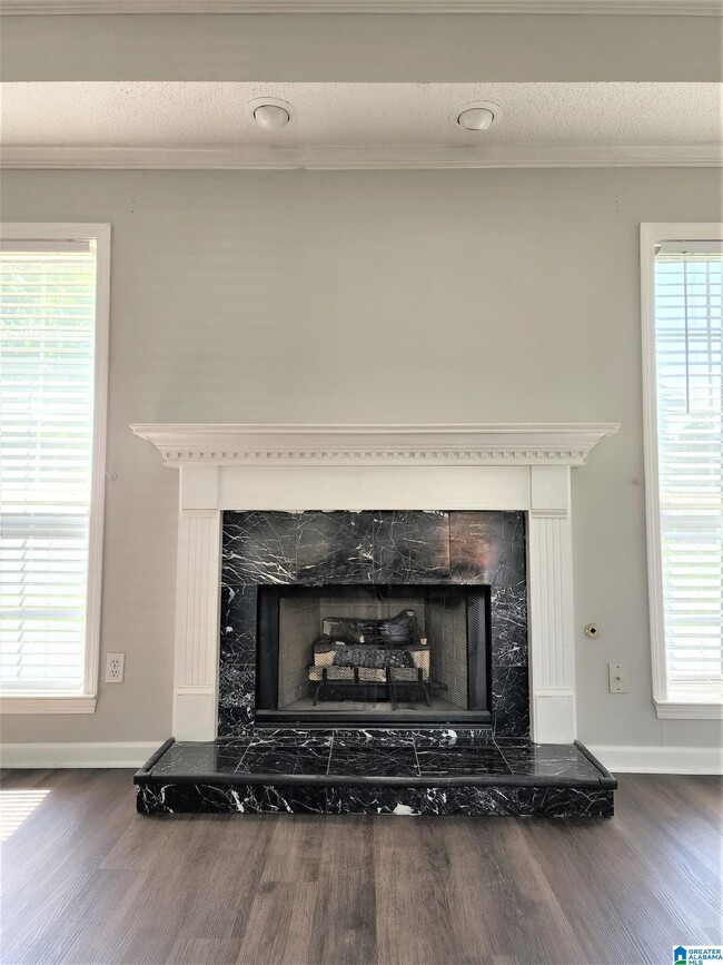 Building Photo - 3013 Bowron Rd