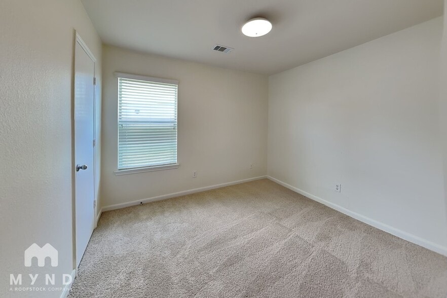 Building Photo - 4103 Oakview Creek Ln