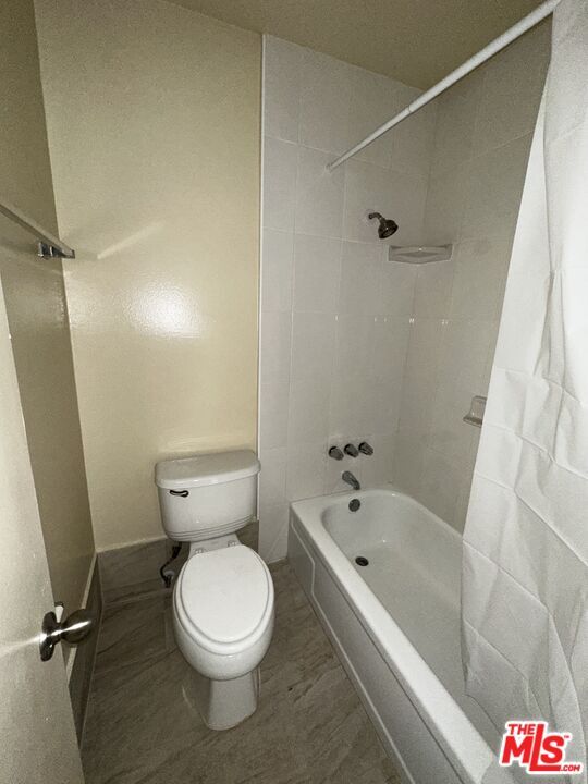 Building Photo - 3422 Maricopa St