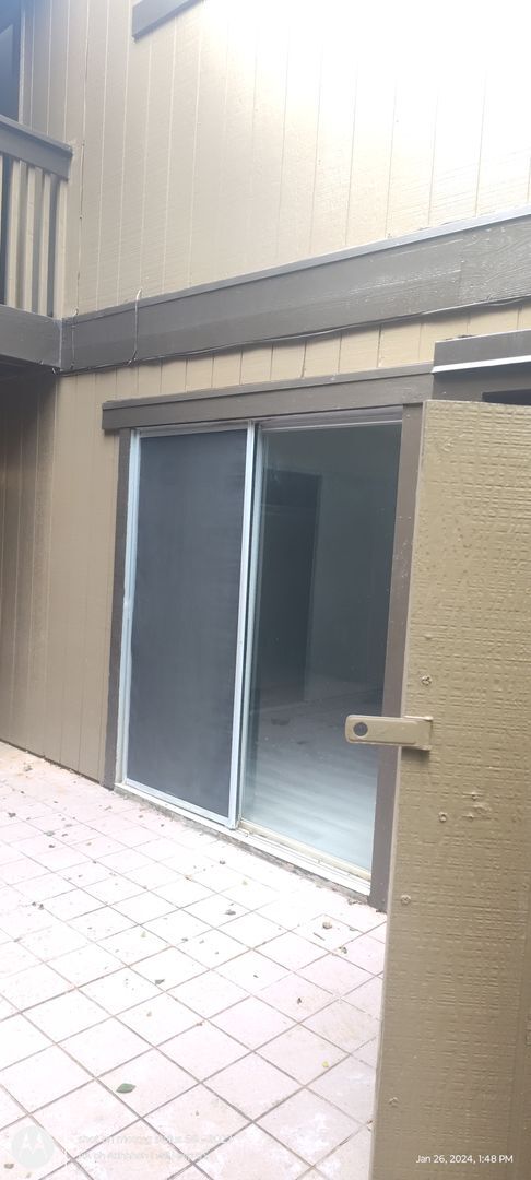 Building Photo - Beautiful 4 bed/ 2 bath/ 2 parking In Kaneohe