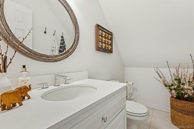 Building Photo - 845 Budds Pond Rd