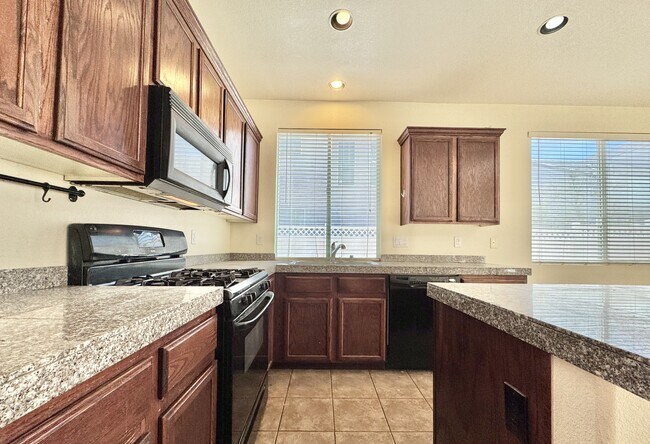 Building Photo - 6039 Glowing Cottage Ct
