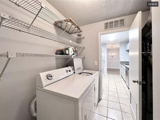 Building Photo - 326 Warm Springs Cir