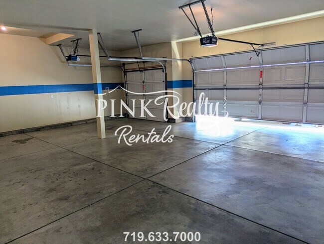 Building Photo - 7695 Wrangler Ridge Dr
