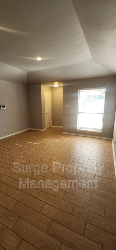 Building Photo - 6721 Loma Vista Dr