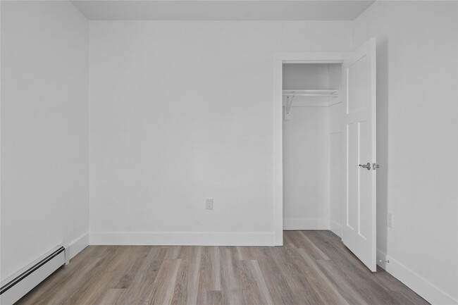 Building Photo - 416 Oak Hill Ave