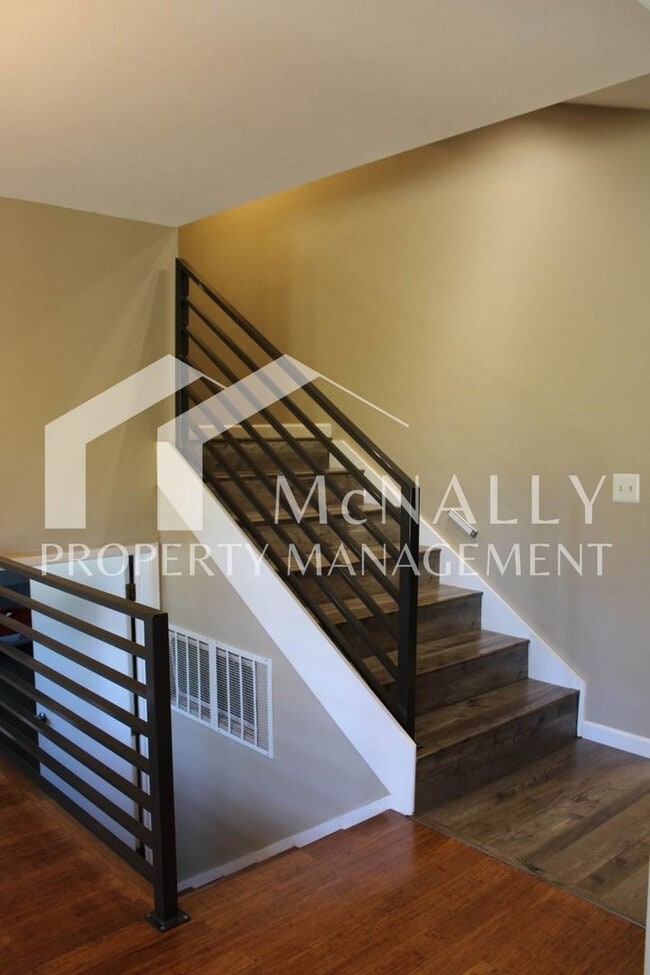 Building Photo - 15106 Starr Pl SE