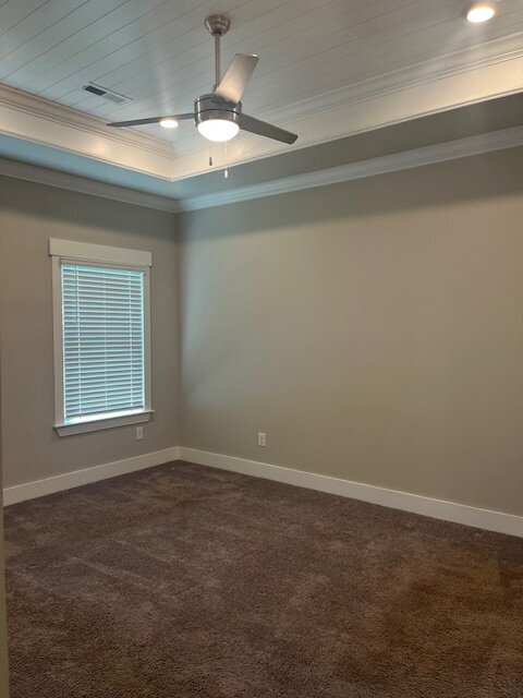 Building Photo - 14741 Greenleaf Dr