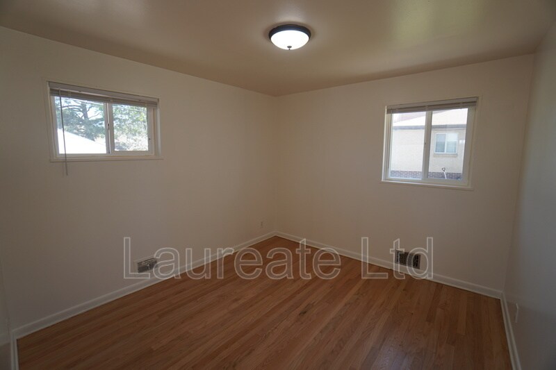 Building Photo - 4475 E Yale Ave