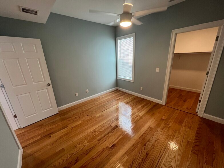 Building Photo - 29 Cameron Ave